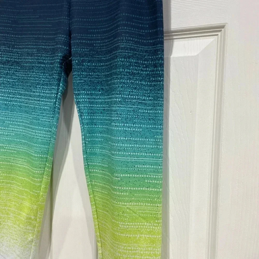 SO Women’s Small Perfectly Soft Yoga Capri White Yellow Blue Ombré Leggings GUC
